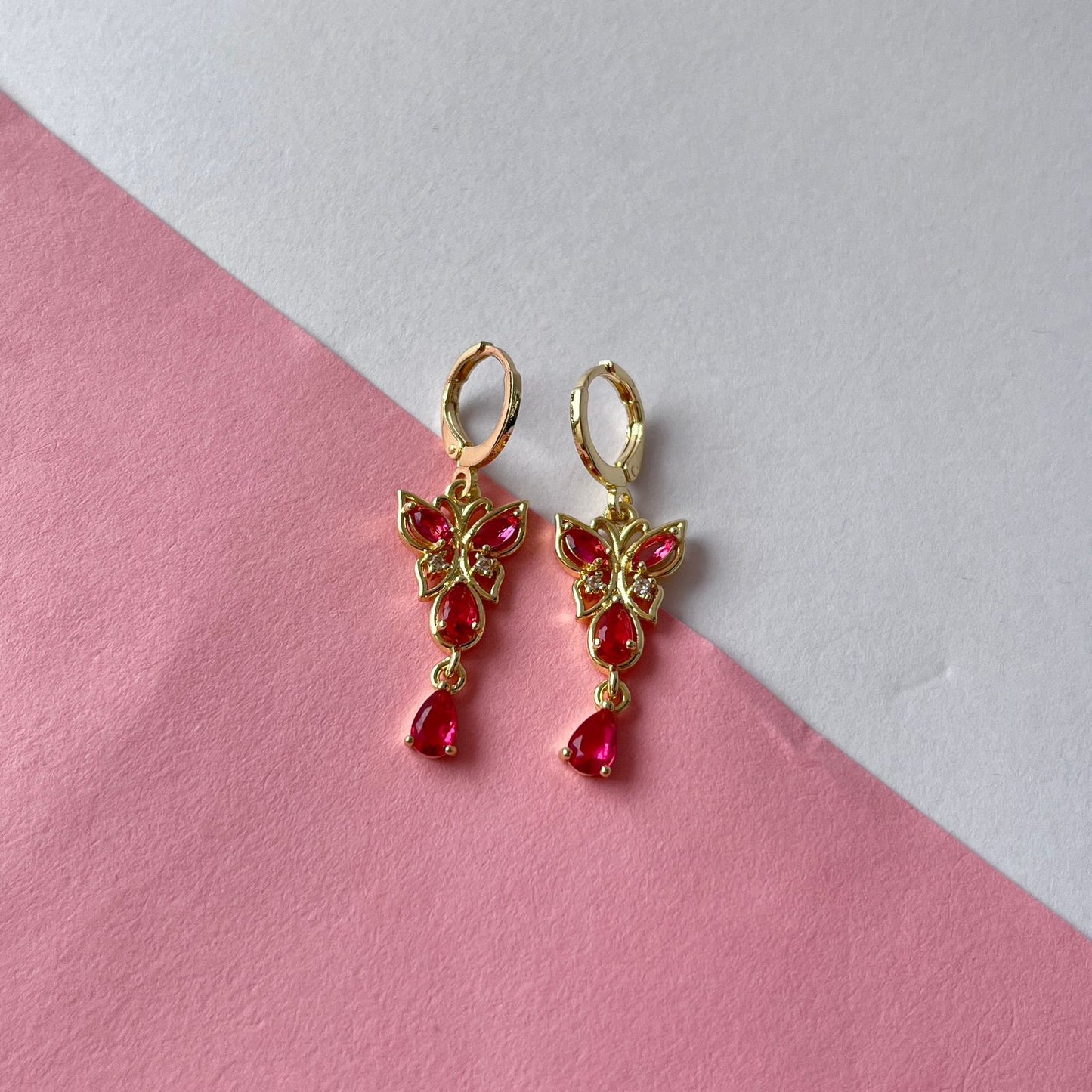 Huggies Mariposa Pedrería Roja