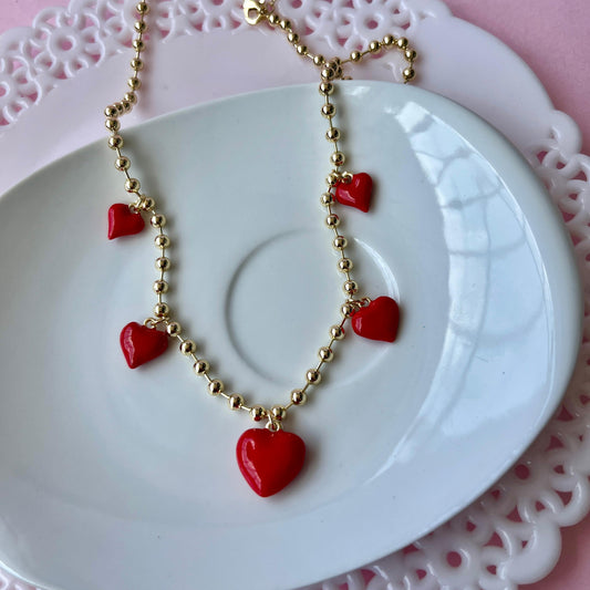 Collar chunky corazones rojos