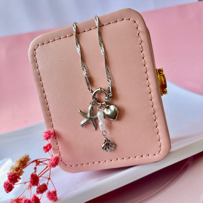 Collar plateado charms Mar